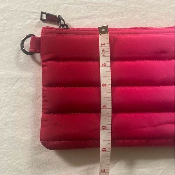 NWOT Ombré Magenta Pouch - Picture 5 of 12